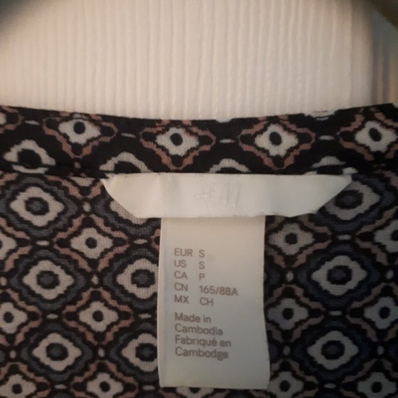 H&M small patterned shirt - Picture 2 of 3